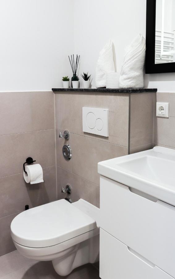 Apartment Strandnahe Ruheoase: Hochwertige Mit Terrasse Und Boxspringbett Scharbeutz