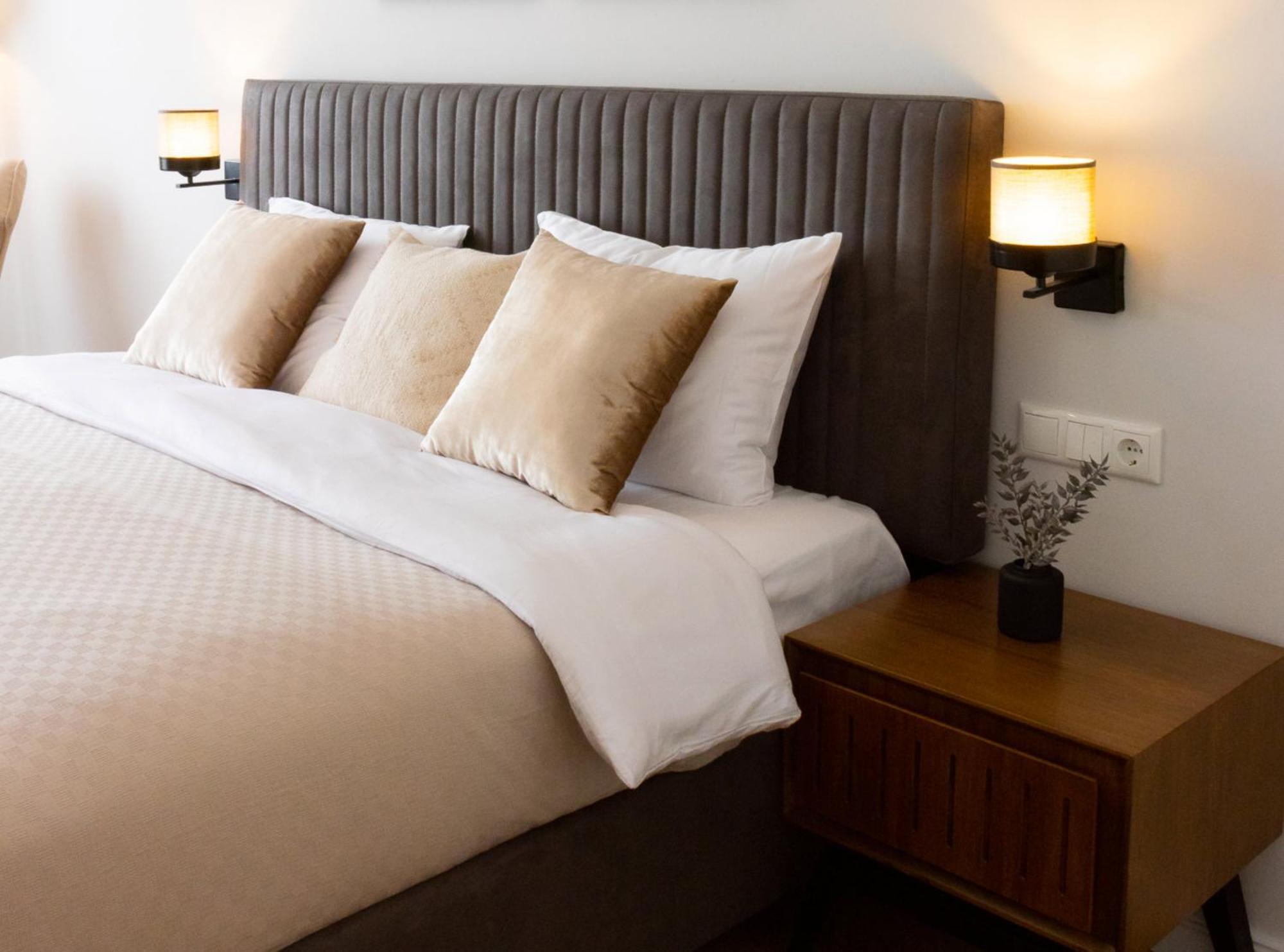 Strandnahe Ruheoase: Hochwertige Mit Terrasse Und Boxspringbett Apartment *